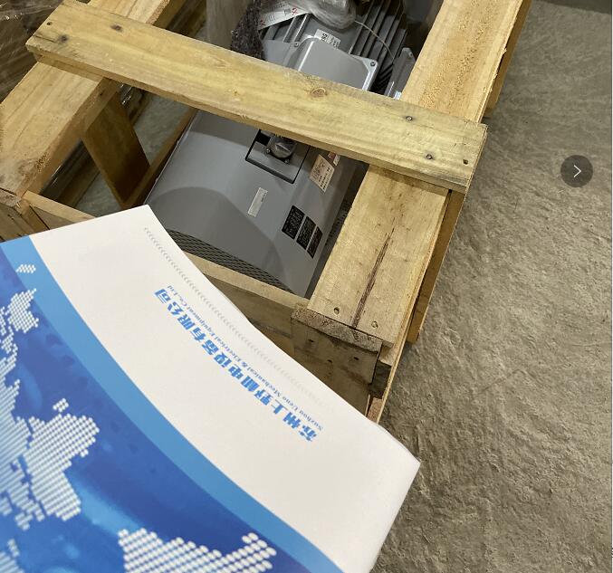 日本三菱电机型号SF-V5RUH37KT-37KW