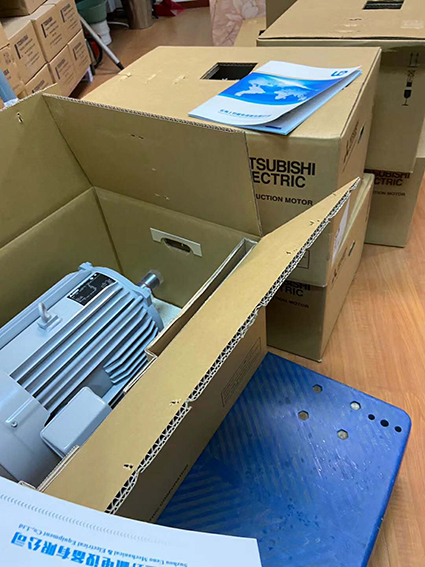 日本进口三菱三相马达型号：GM-DPF 3.7kW 1/15...