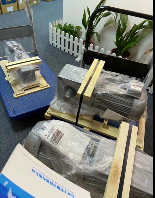我司苏州有现货的三菱减速机型号GM-SHYPF-RL-2.2...