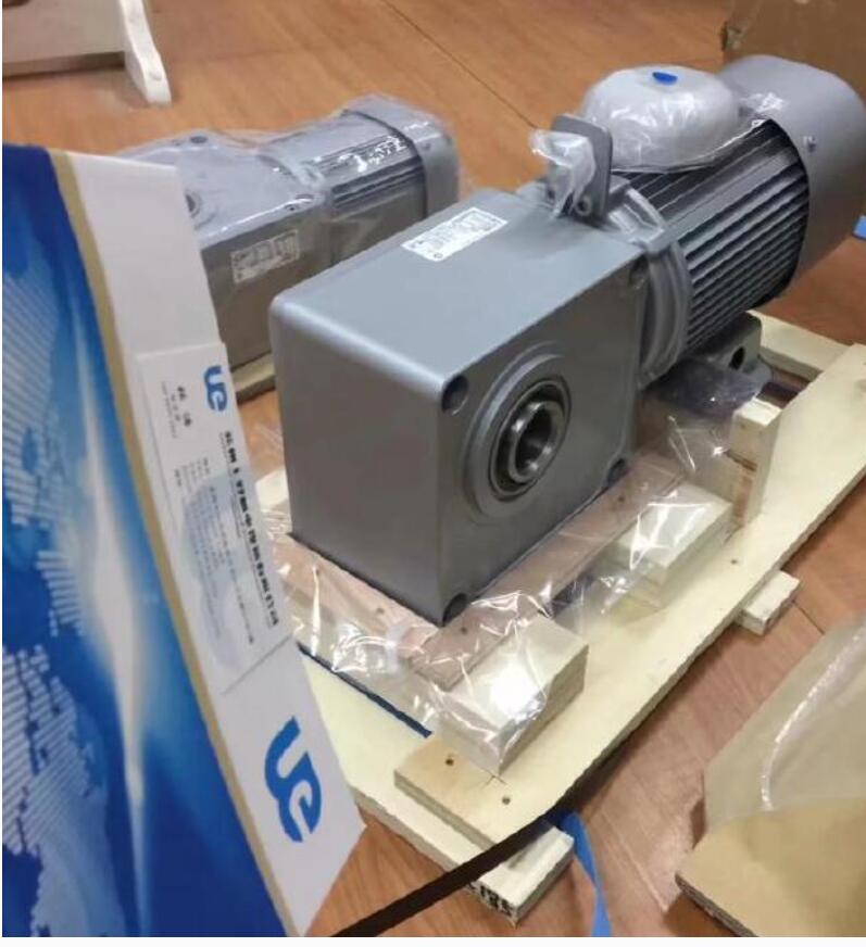 三菱齿轮马达型号GM-SHYP-RL-0.75KW-1/30...