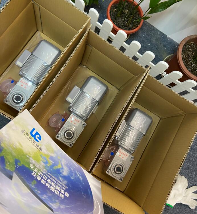 三菱减速机型号GM-SSYFB-RH-0.1KW-1/12....