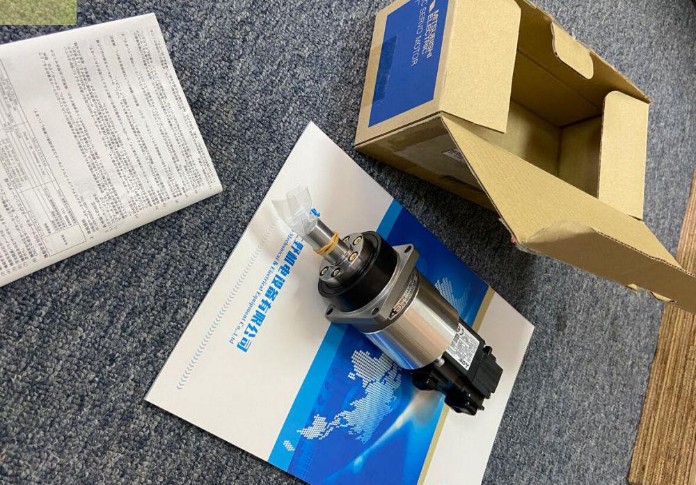 日本三菱伺服减速电电机型号：HG-SR3524 G1H  1...